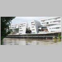 Donaukanal Zahahadidhäuser, photo GuentherZ, Wikipedia.JPG